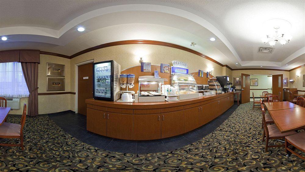 Holiday Inn Express Hotel & Suites Barrie By Ihg Экстерьер фото