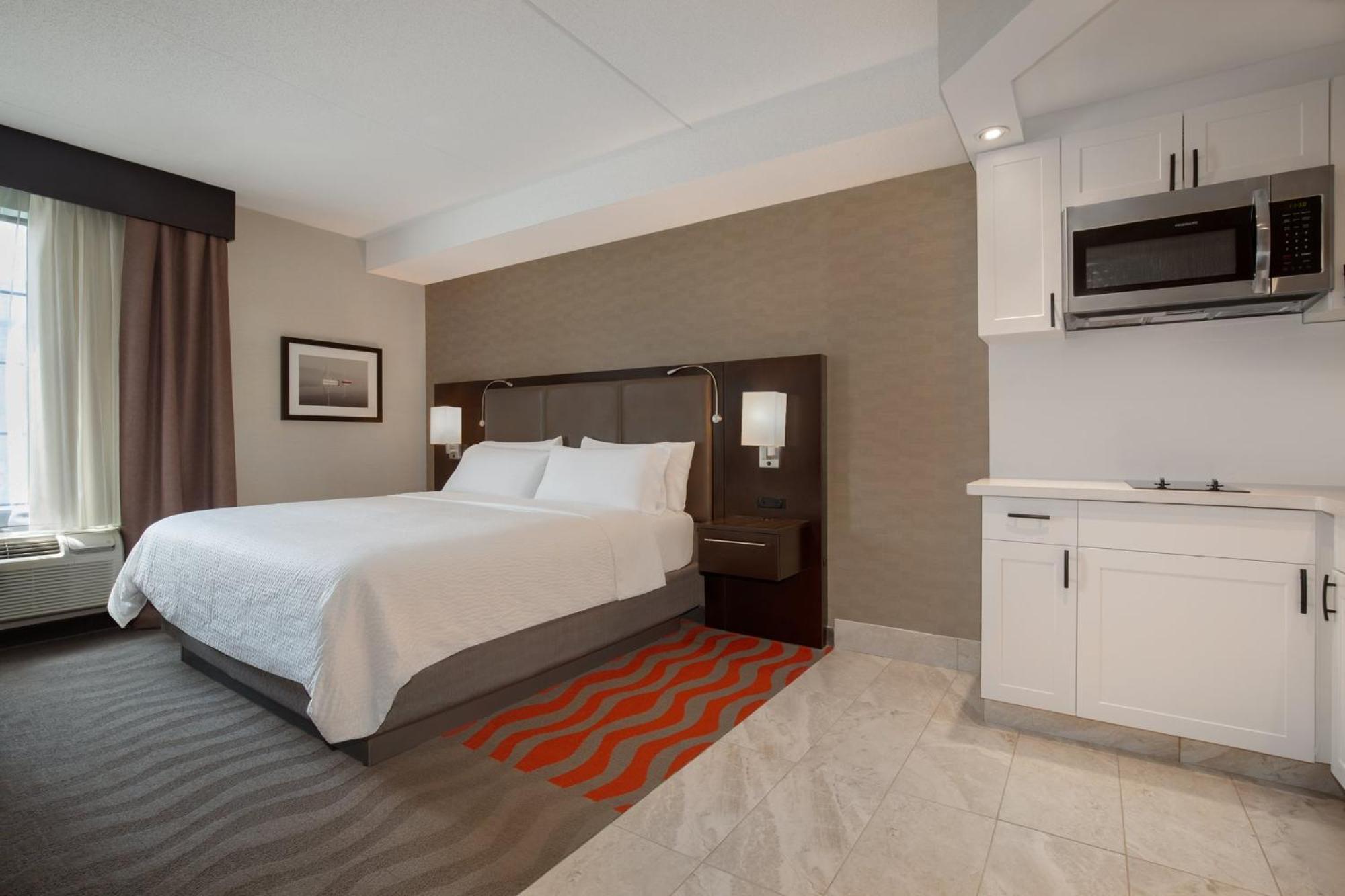 Holiday Inn Express Hotel & Suites Barrie By Ihg Экстерьер фото
