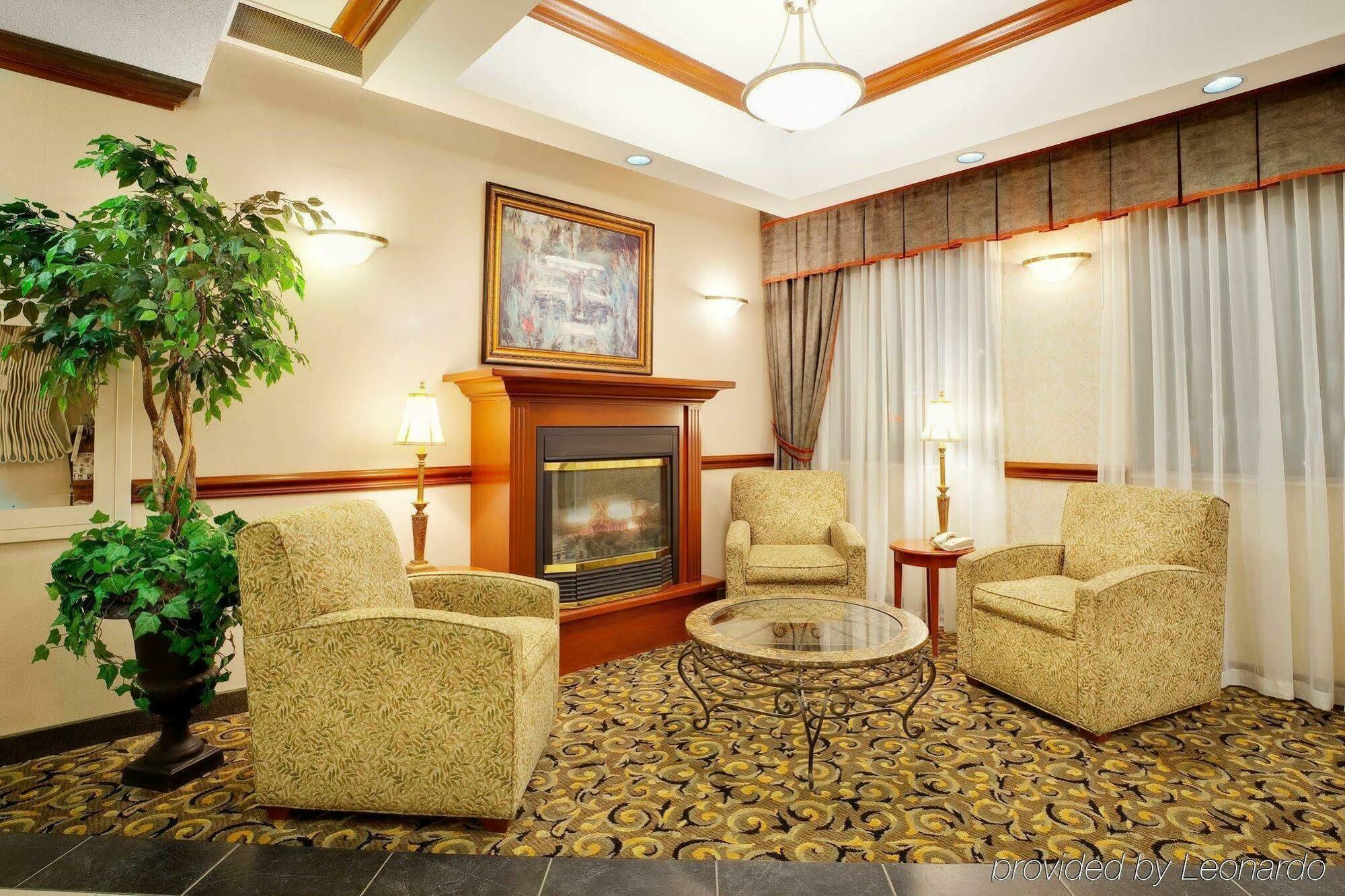 Holiday Inn Express Hotel & Suites Barrie By Ihg Экстерьер фото